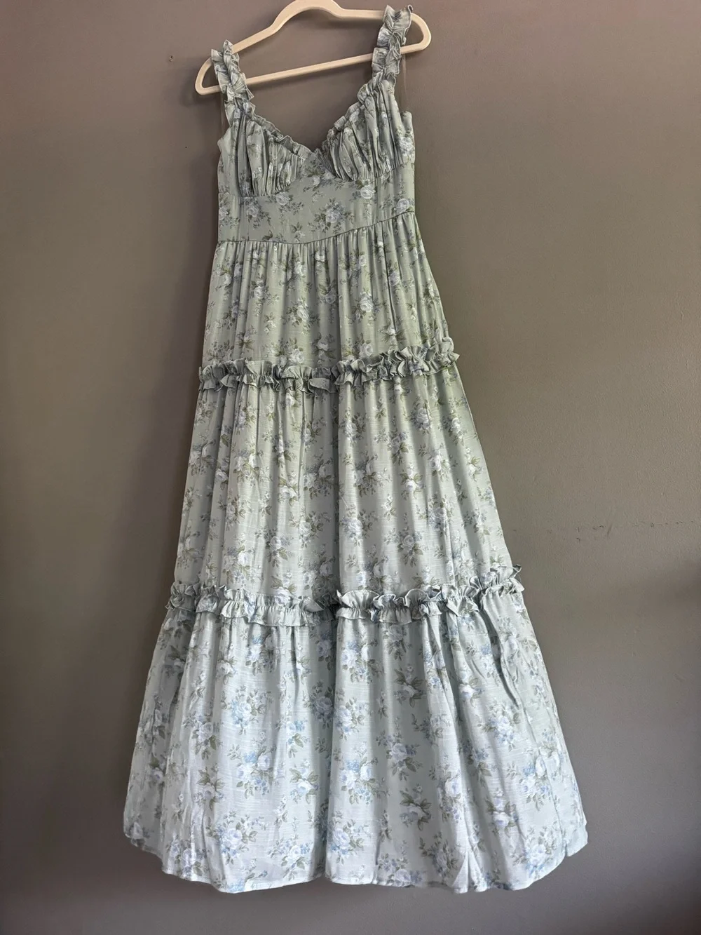 NWT Altar’d State Angelle textured Floral Tiered Maxi Dress - Picture 11 of 11